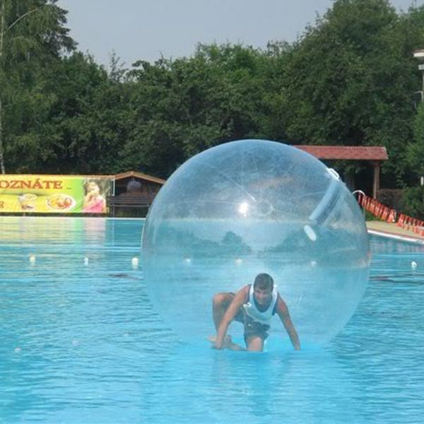 Zorbing Water Pool